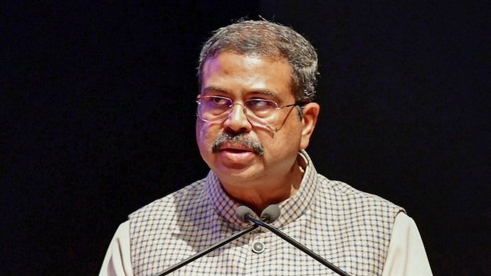 cbse-osm-controversy-dharmendra-pradhan-responds-takes-responsibility-for-discrepencies-285638648-16x9_0