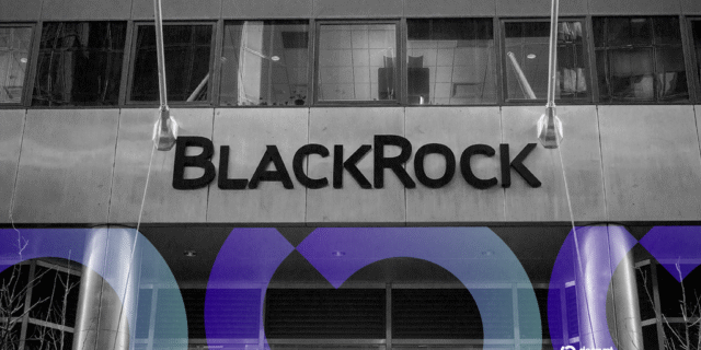 BlackRock-decrypt-style-02-gID_7