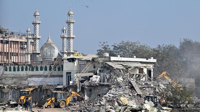 Demolition MCD MASJID Delhi 17